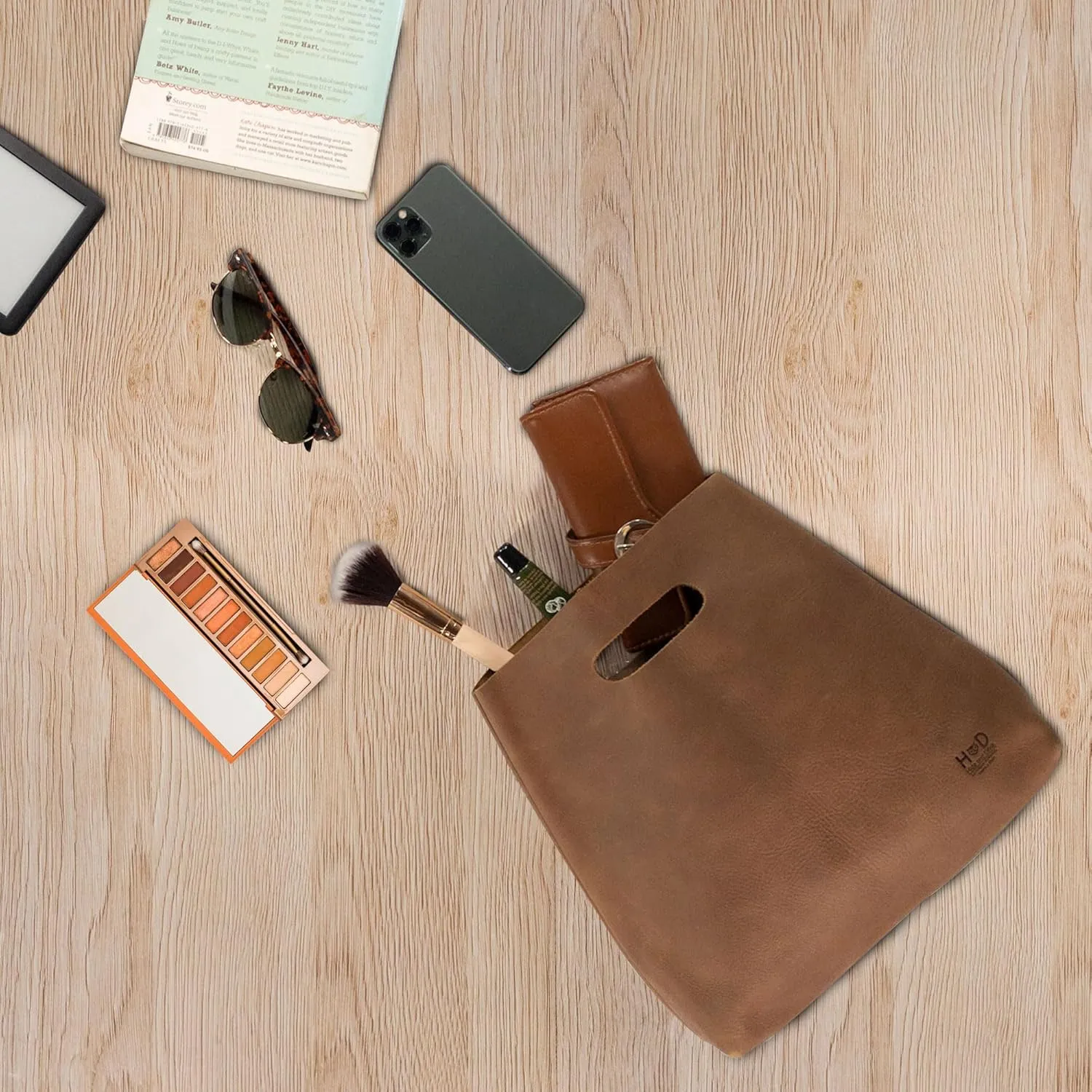 Hide & Drink, Minimalist Handbag for Women, Tote Bag, Rustic Purse, Full Grain Leather and Sheepskin, Handmade, Single Malt Mahogany