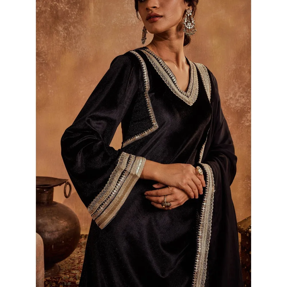 Roze Aayat Kurta with Pant & Dupatta (Set of 3)