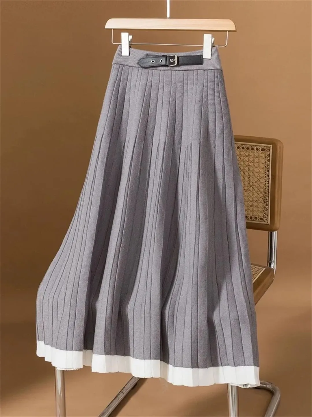 Women Knitted Long Skirt Autumn Winter Fashion Belt Contrast Hem A Line High Waist Pleated Midi Skirt