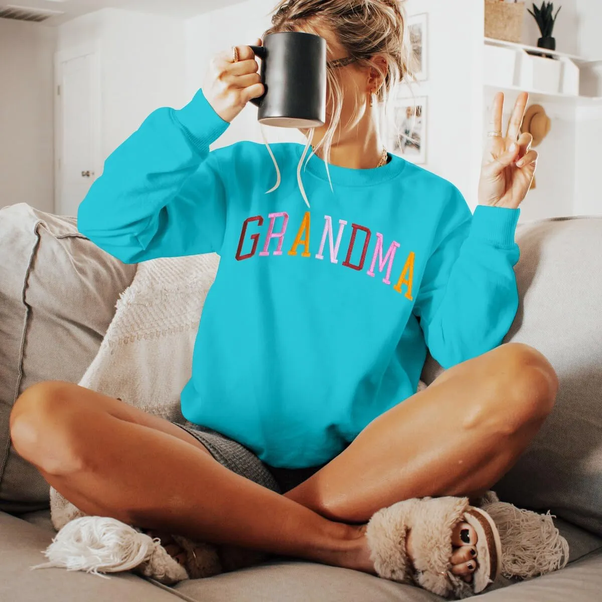 YI XIANG RAN Grandma Sweatshirt for Women - Embroidered Long Sleeve Pullover Top, Oversized